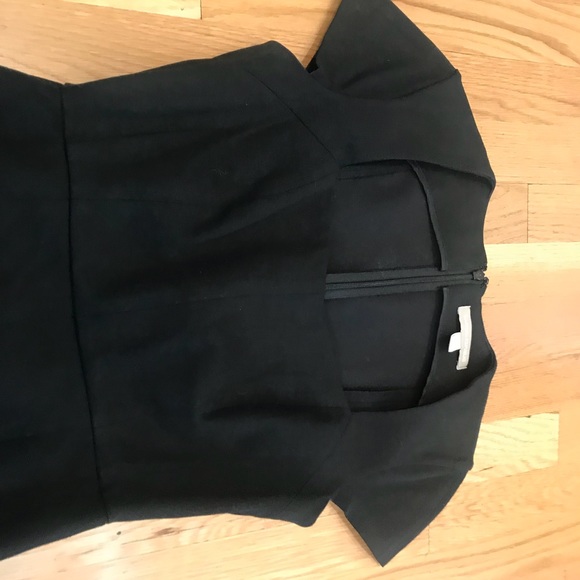 Black Banana Republic dress, P4 worm ONCE - Picture 2 of 4